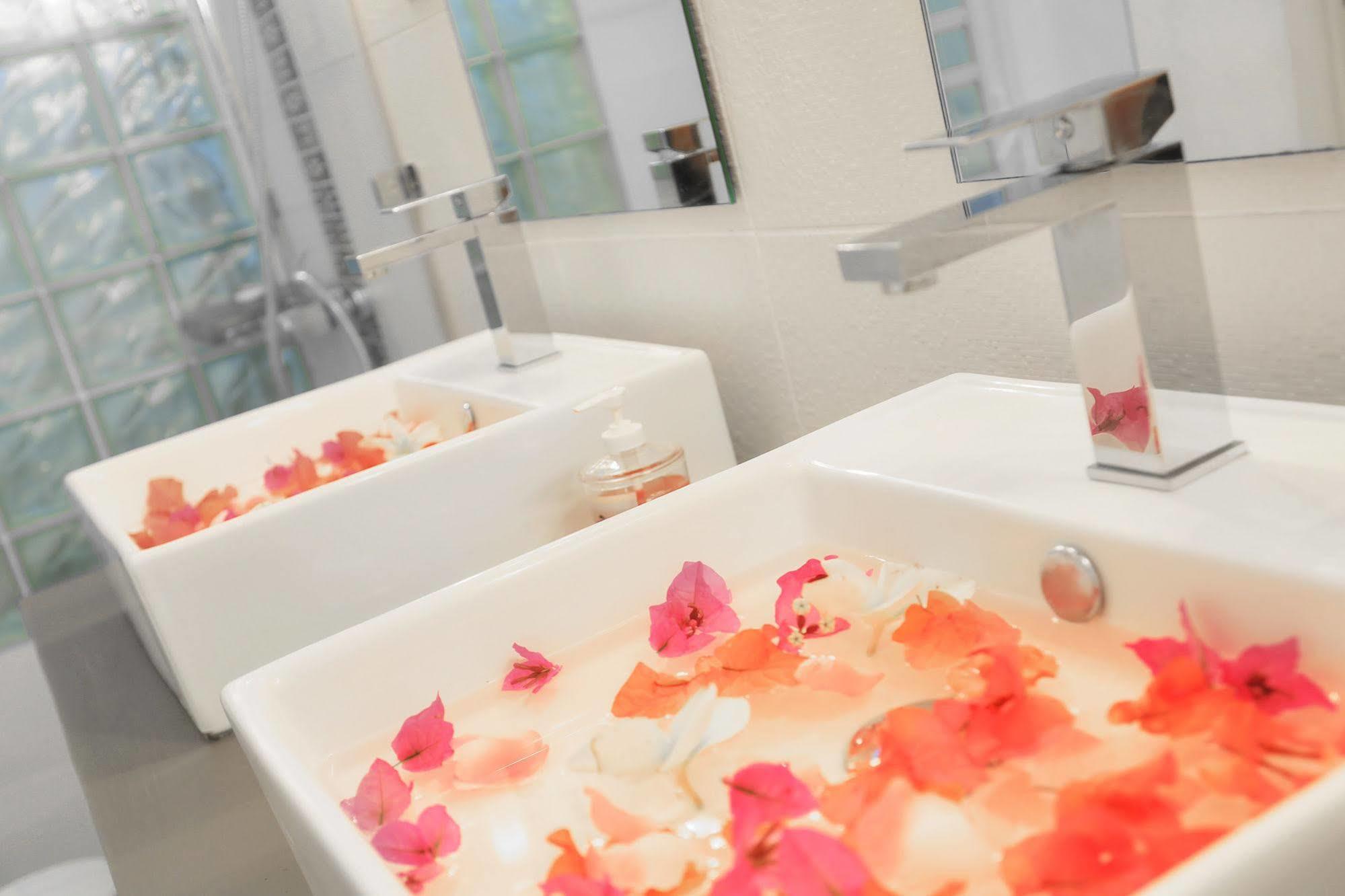 Esprit Libre Restaurant & Guest House Grand Bay Εξωτερικό φωτογραφία
