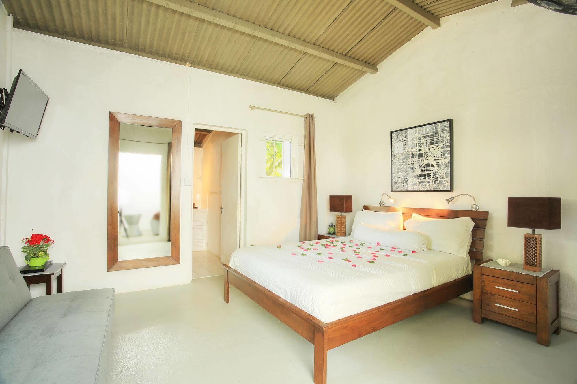 Esprit Libre Restaurant & Guest House Grand Bay Εξωτερικό φωτογραφία